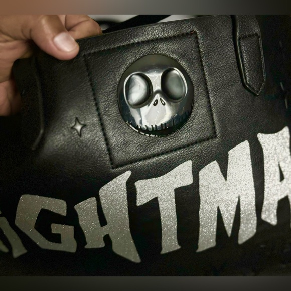 Tim Burton’s Nightmare Before Christmas tote bag. - Picture 7 of 11